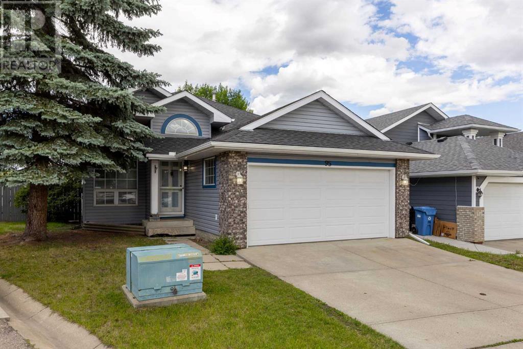 95 Riverstone Close SE, Calgary, Alberta