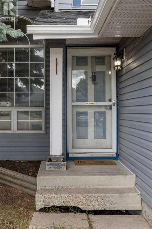 Single Family House 3 Level for Sale in  Riverstone Close SE Riverbend Calgary 