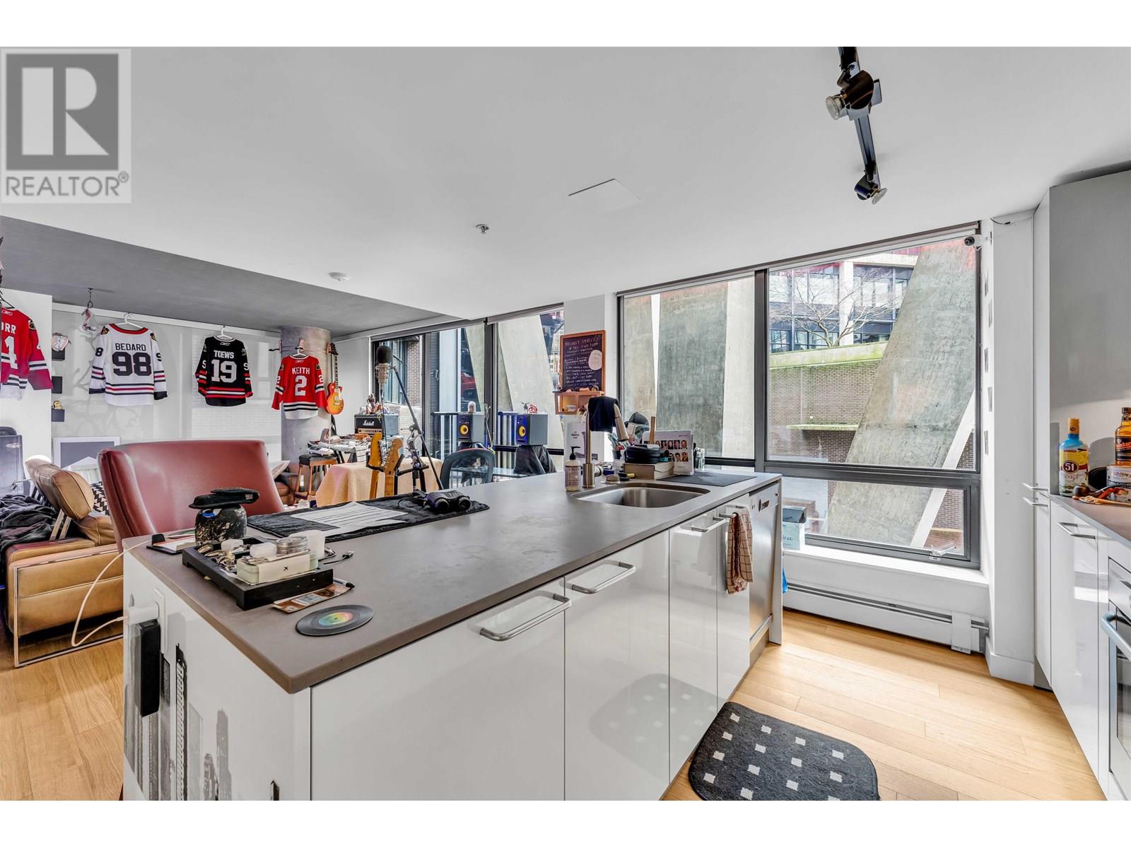 Photo 3 of 205 128 W Cordova Street, Vancouver BC