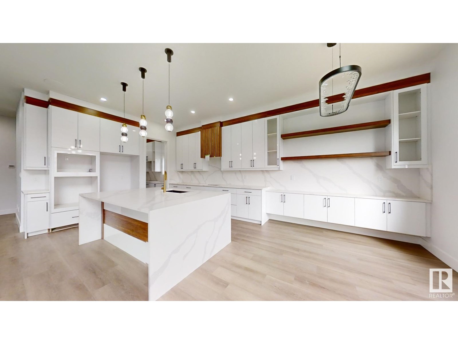 Photo 29 of 1707 18 St Nw, Edmonton AB