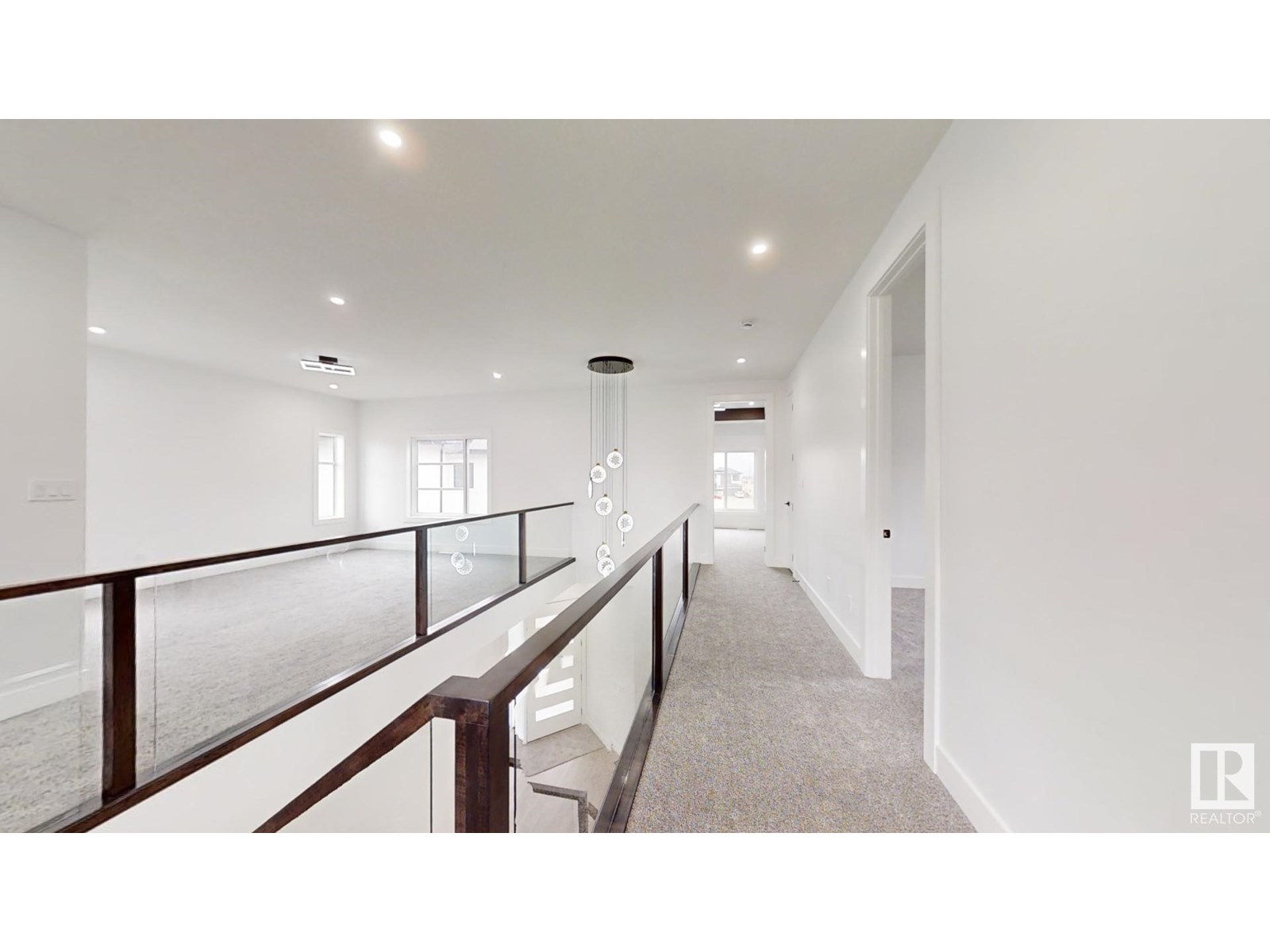 Photo 21 of 1707 18 St Nw, Edmonton AB