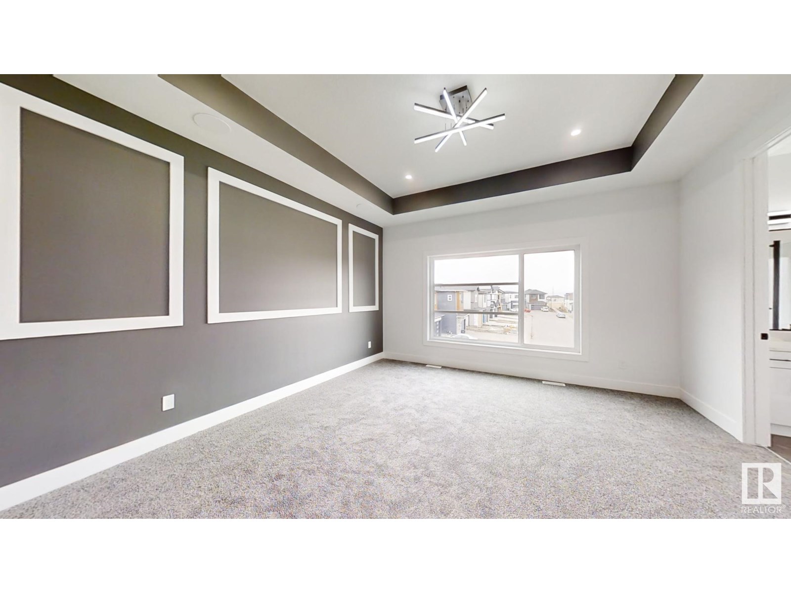 Photo 38 of 1707 18 St Nw, Edmonton AB