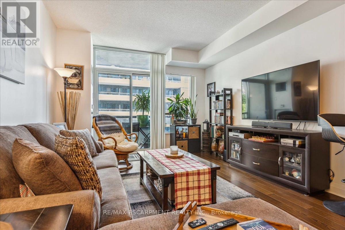 Photo 13 of 316 1 Hurontario Street, Mississauga ON