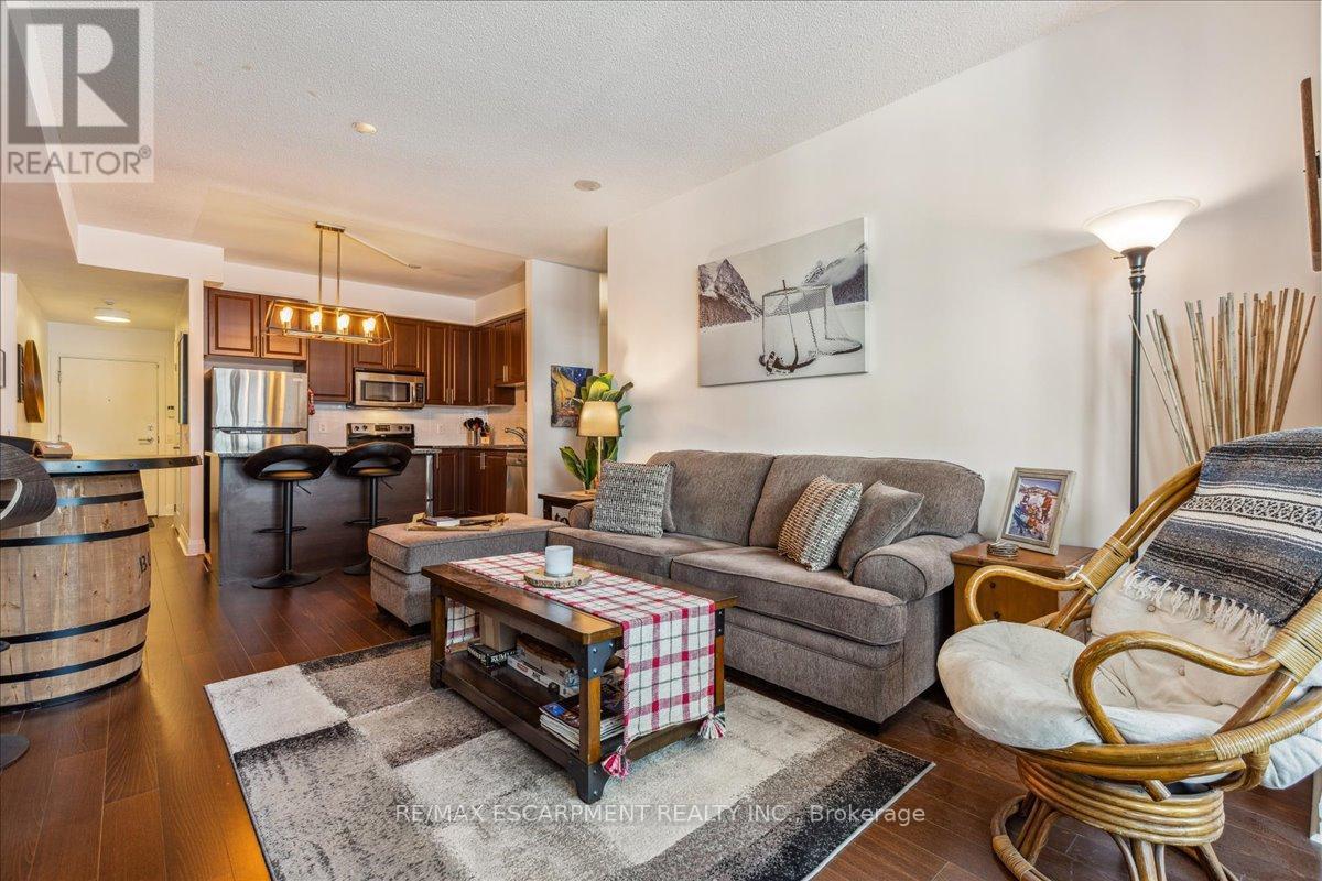 Photo 14 of 316 1 Hurontario Street, Mississauga ON