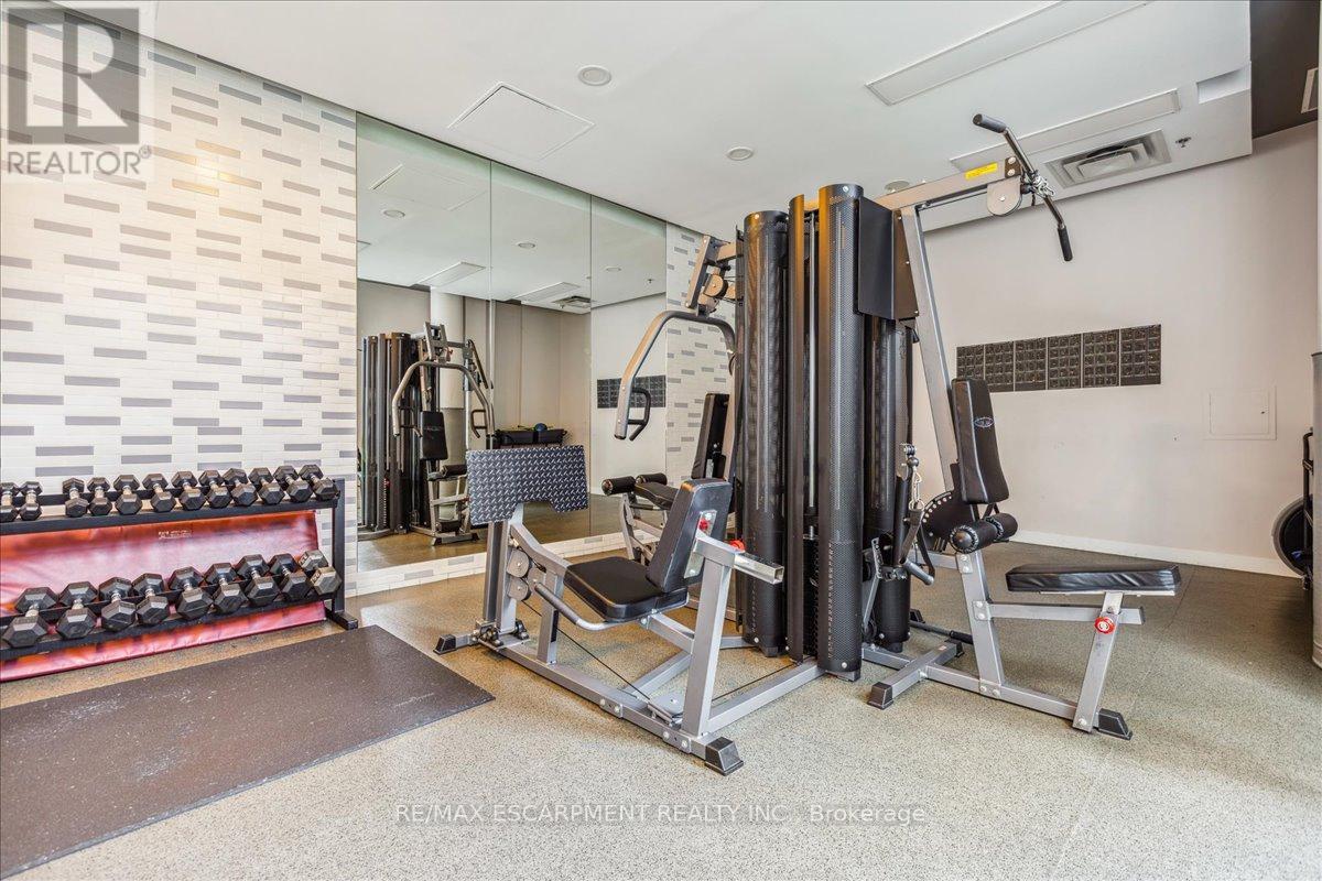 Photo 21 of 316 1 Hurontario Street, Mississauga ON