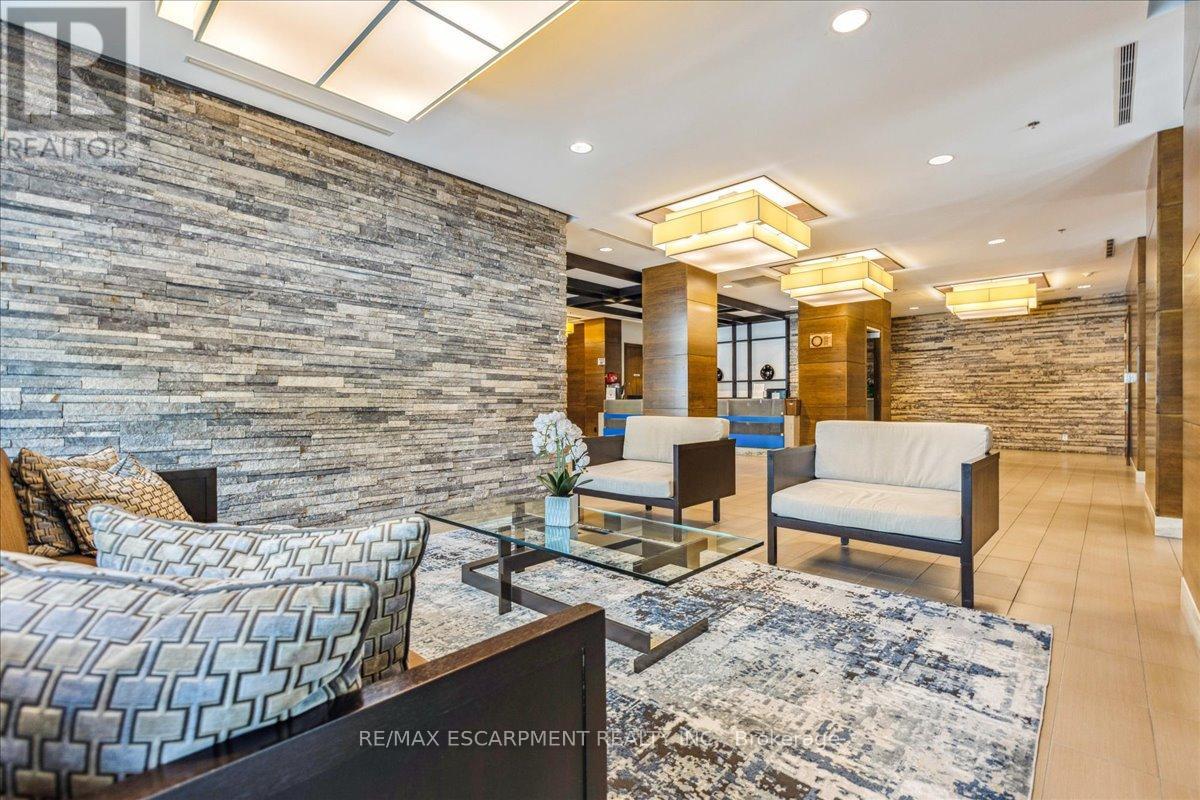 Photo 4 of 316 1 Hurontario Street, Mississauga ON
