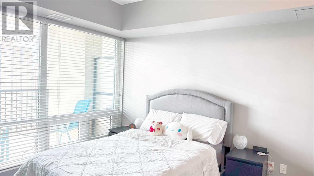 Single Family House for Sale in    Avenue SW Downtown Commercial Core Calgary 