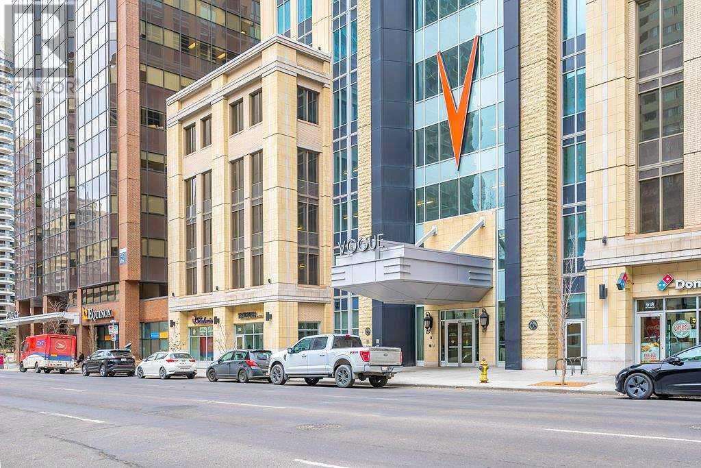 Single Family House for Sale in    Avenue SW Downtown Commercial Core Calgary 