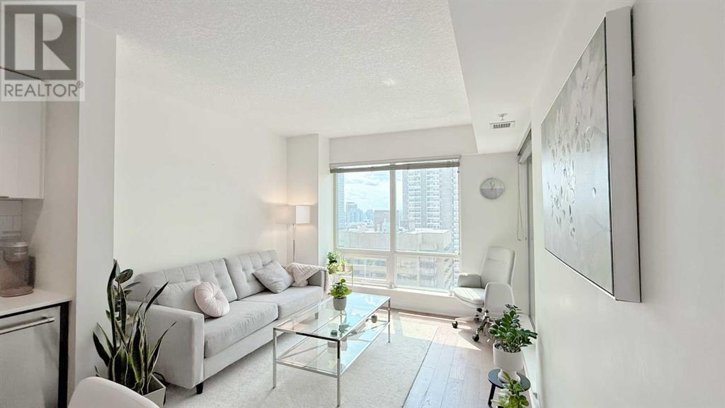 Single Family House for Sale in    Avenue SW Downtown Commercial Core Calgary 