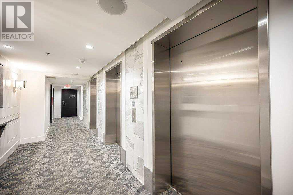 Single Family House for Sale in    Avenue SW Downtown Commercial Core Calgary 