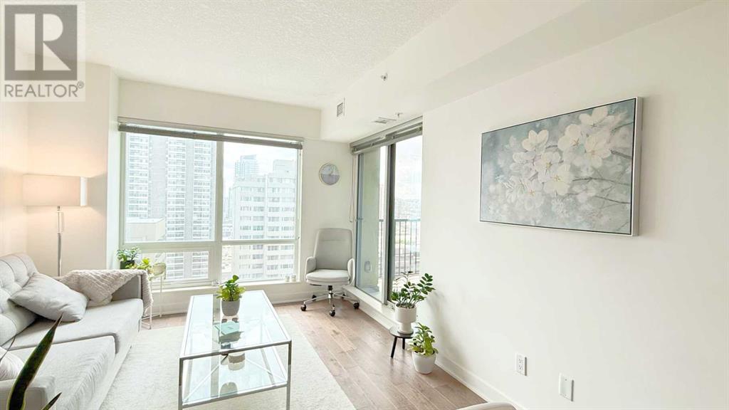 Single Family House for Sale in    Avenue SW Downtown Commercial Core Calgary 