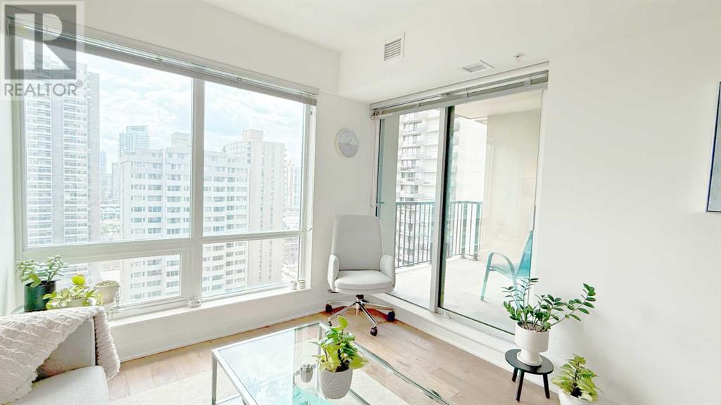 Single Family House for Sale in    Avenue SW Downtown Commercial Core Calgary 