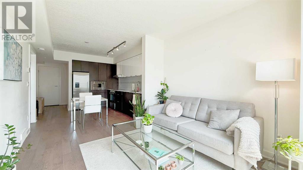 Single Family House for Sale in    Avenue SW Downtown Commercial Core Calgary 