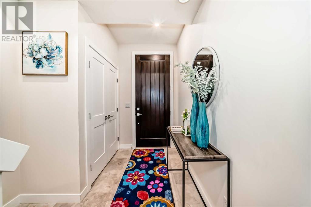 Single Family House for Sale in  Crestridge Common SW Crestmont Calgary 