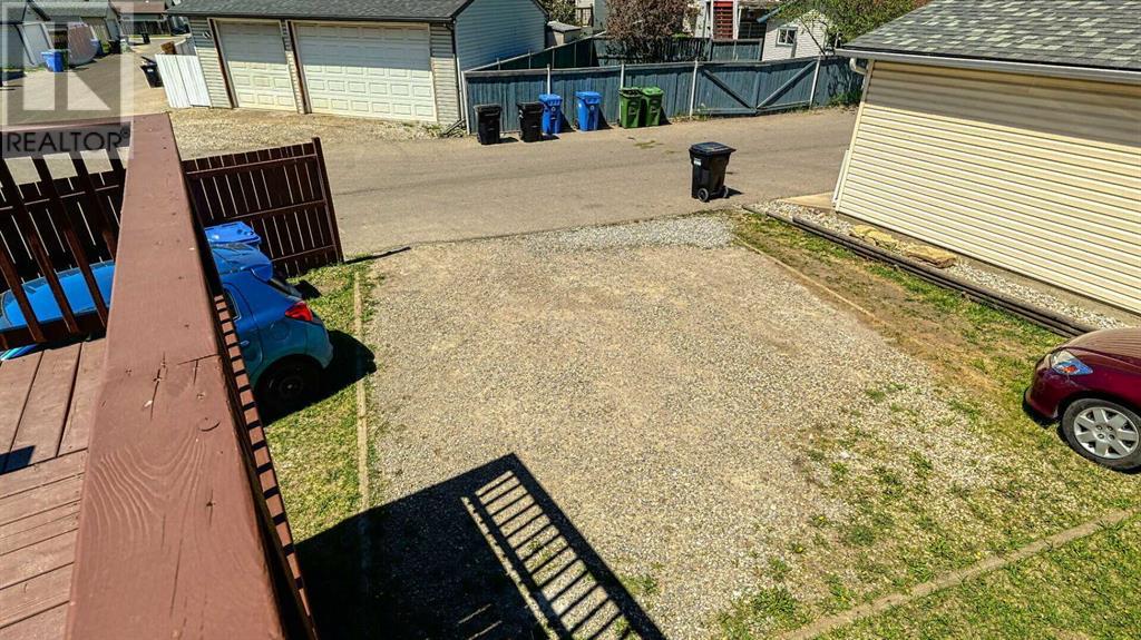 Single Family House Bi-level for Sale in  Taravista Mews NE Taradale Calgary 