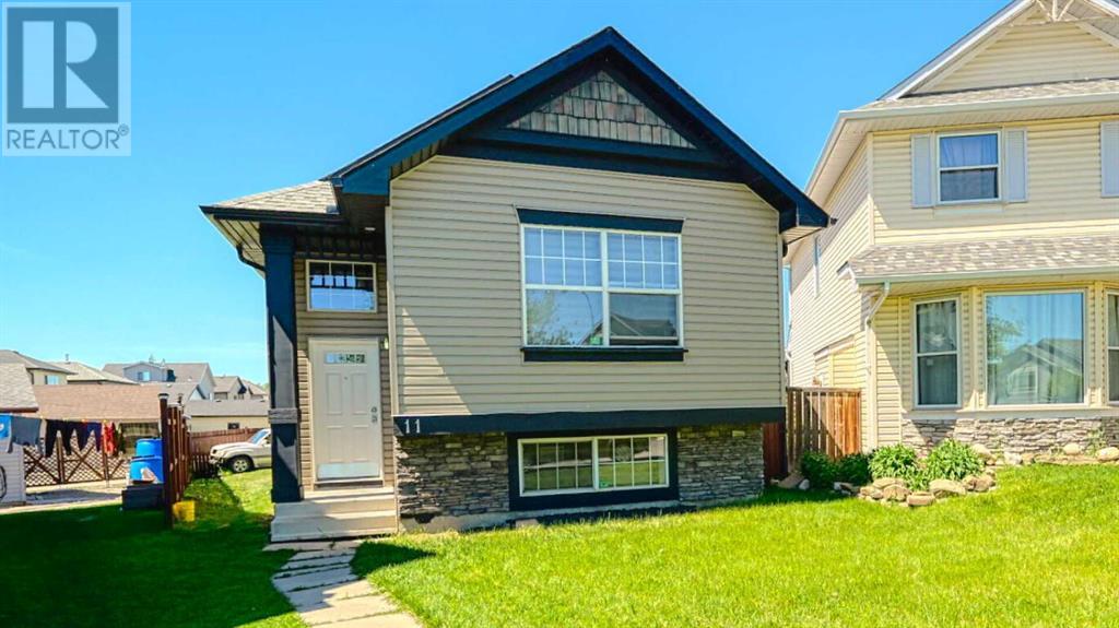 Single Family House Bi-level for Sale in  Taravista Mews NE Taradale Calgary 