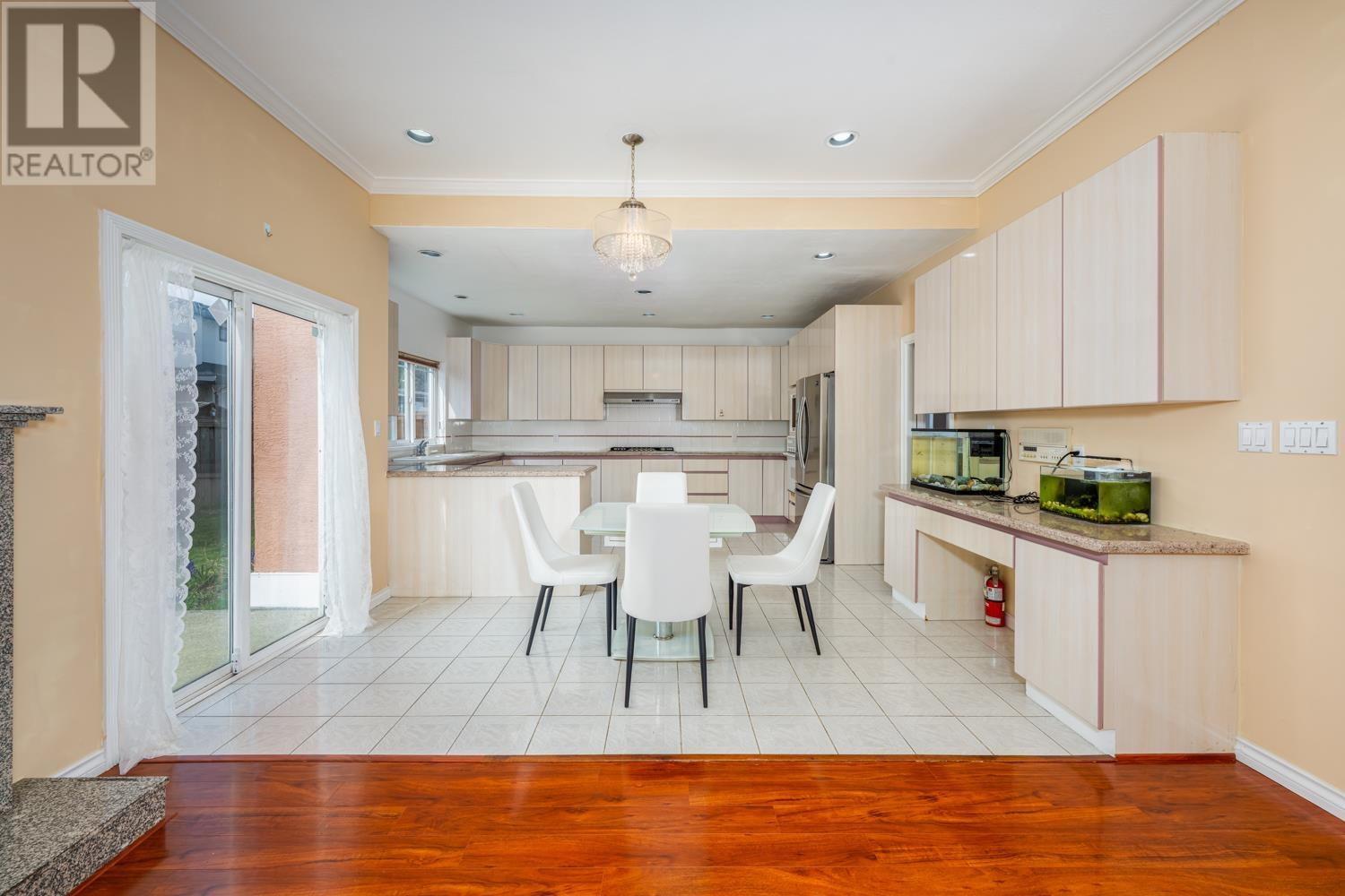 Photo 15 of 12091 Mellis Drive, Richmond BC