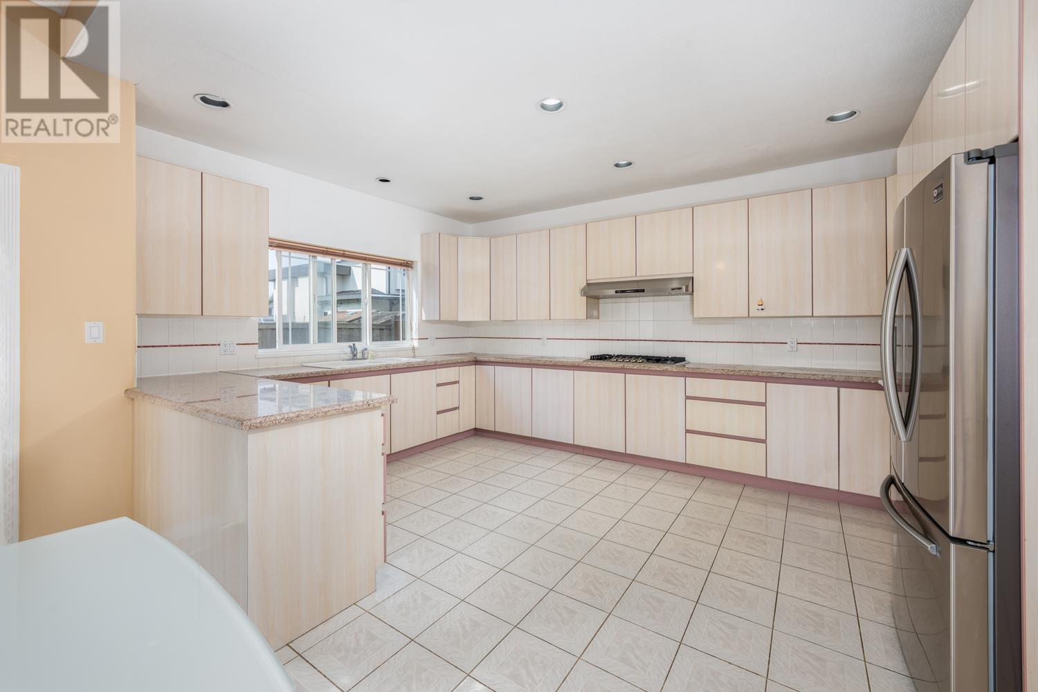Photo 9 of 12091 Mellis Drive, Richmond BC