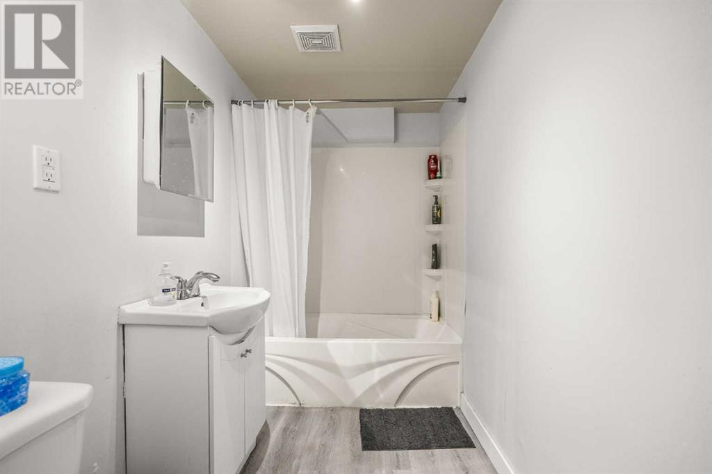 Single Family House Bungalow for Sale in  Fallswater Road NE Falconridge Calgary 