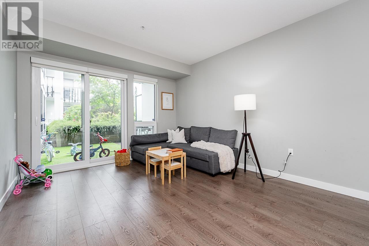 Photo 10 of 118 9333 Tomicki Avenue, Richmond BC