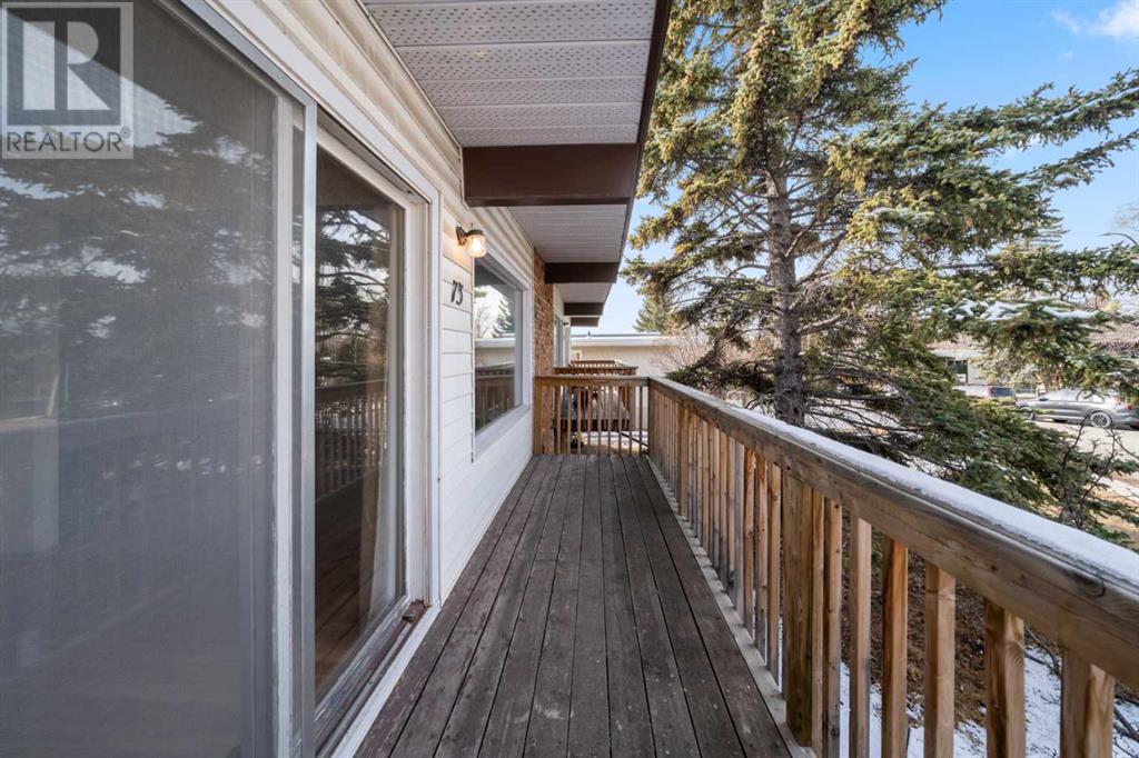 Multi-family House Bi-level for Sale in  /  Dalton Bay NW Dalhousie Calgary 