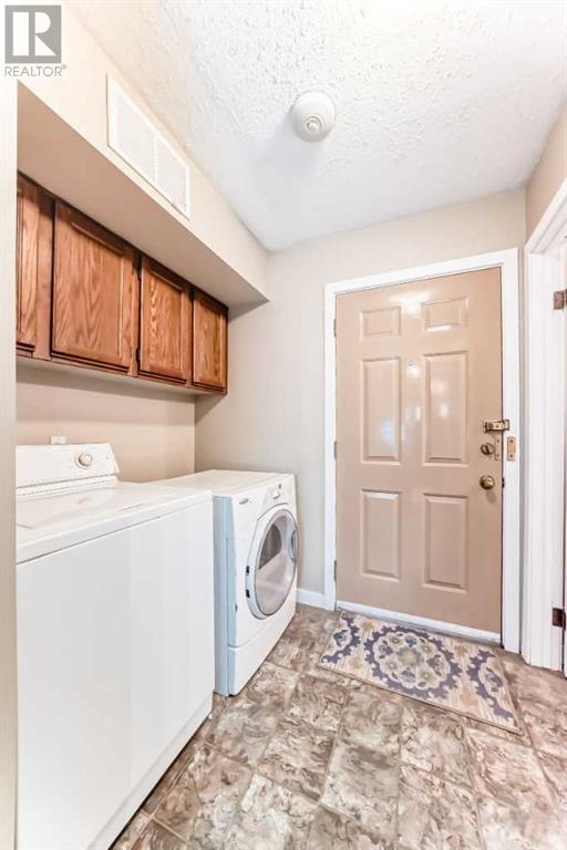 Single Family House 4 Level for Sale in  Whiteram Gate NE Whitehorn Calgary 
