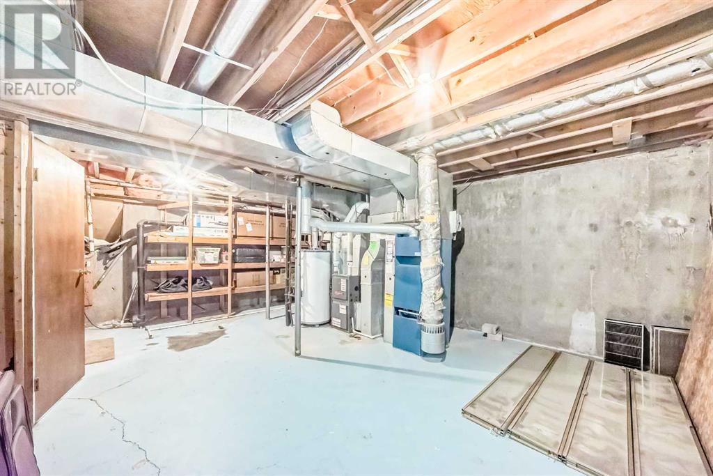 Single Family House 4 Level for Sale in  Whiteram Gate NE Whitehorn Calgary 