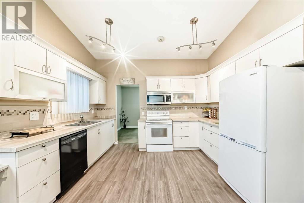 Single Family House 4 Level for Sale in  Whiteram Gate NE Whitehorn Calgary 