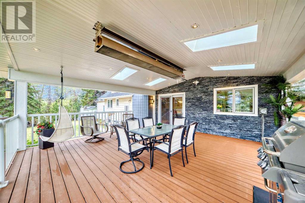 Single Family House for Sale in  Umber Place NW University Heights Calgary 