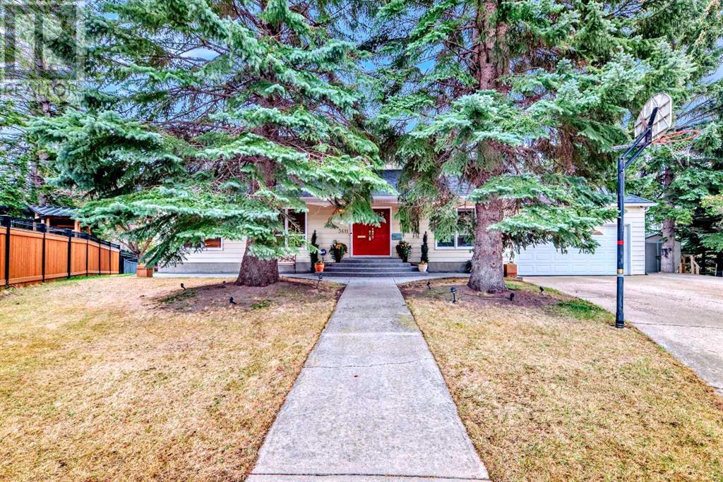 Single Family House for Sale in  Umber Place NW University Heights Calgary 