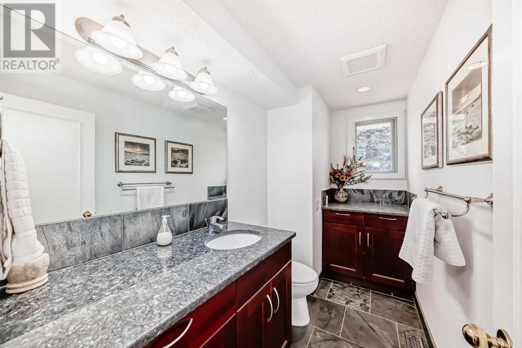 Single Family House for Sale in  Umber Place NW University Heights Calgary 