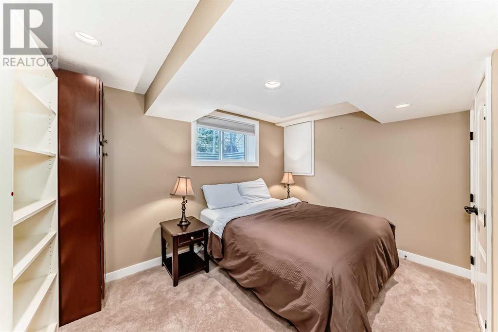 Single Family House for Sale in  Umber Place NW University Heights Calgary 