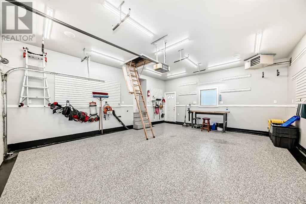 Single Family House for Sale in  Umber Place NW University Heights Calgary 