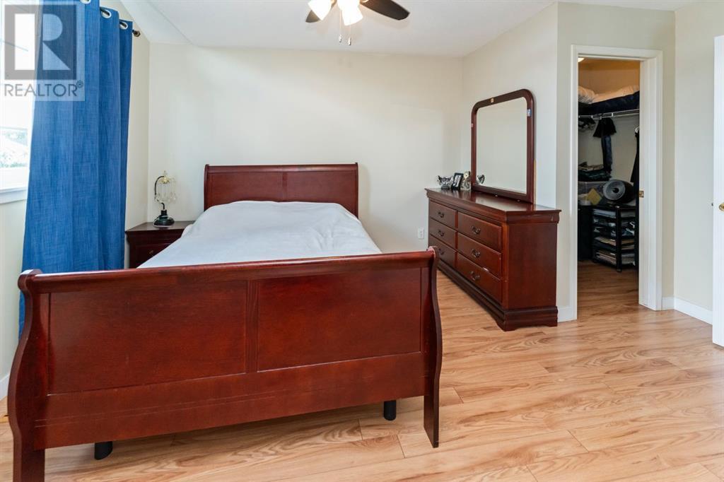 Single Family House for Sale in  Laguna Way NE Monterey Park Calgary 