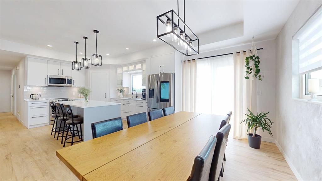 Photo 3 of 135 Parkside Crescent, Mitchell MB