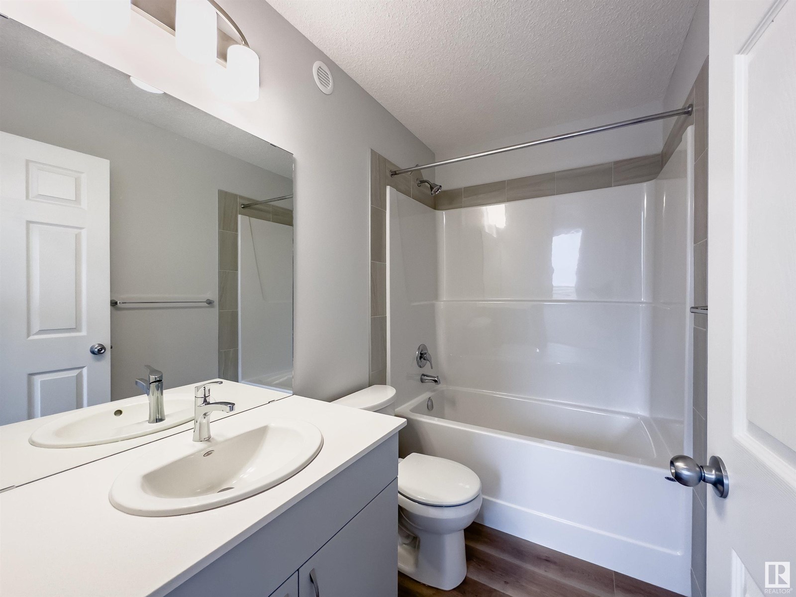 Photo 3 of 117 Copperhaven Dr, Spruce Grove AB