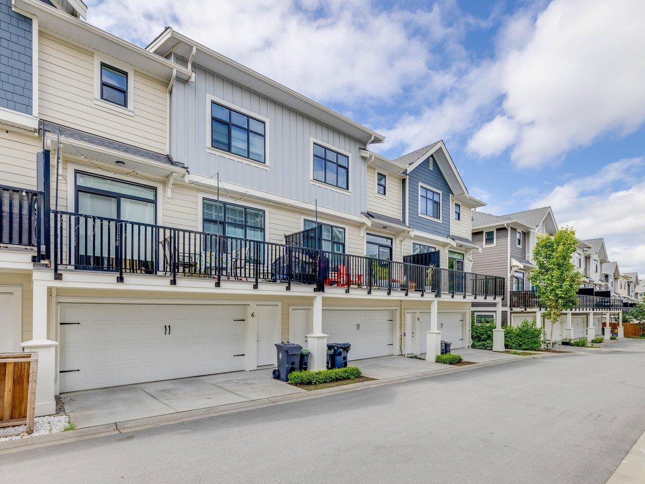 Photo 32 of 6 20327 72 B Avenue, Langley BC