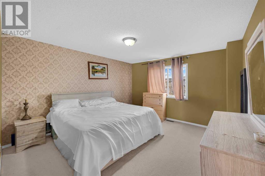 Single Family House for Sale in  Saddlemont Manor NE Saddle Ridge Calgary 