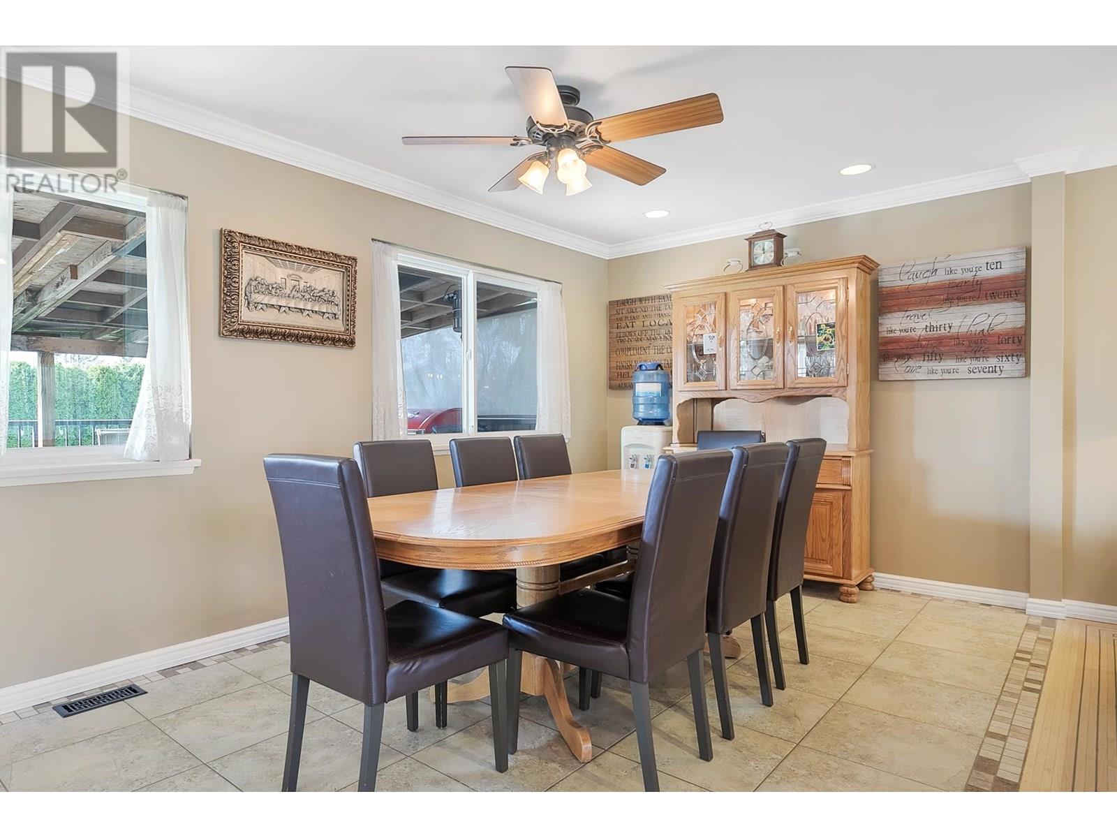 Photo 4 of 325 Seaview Drive, Port Moody BC