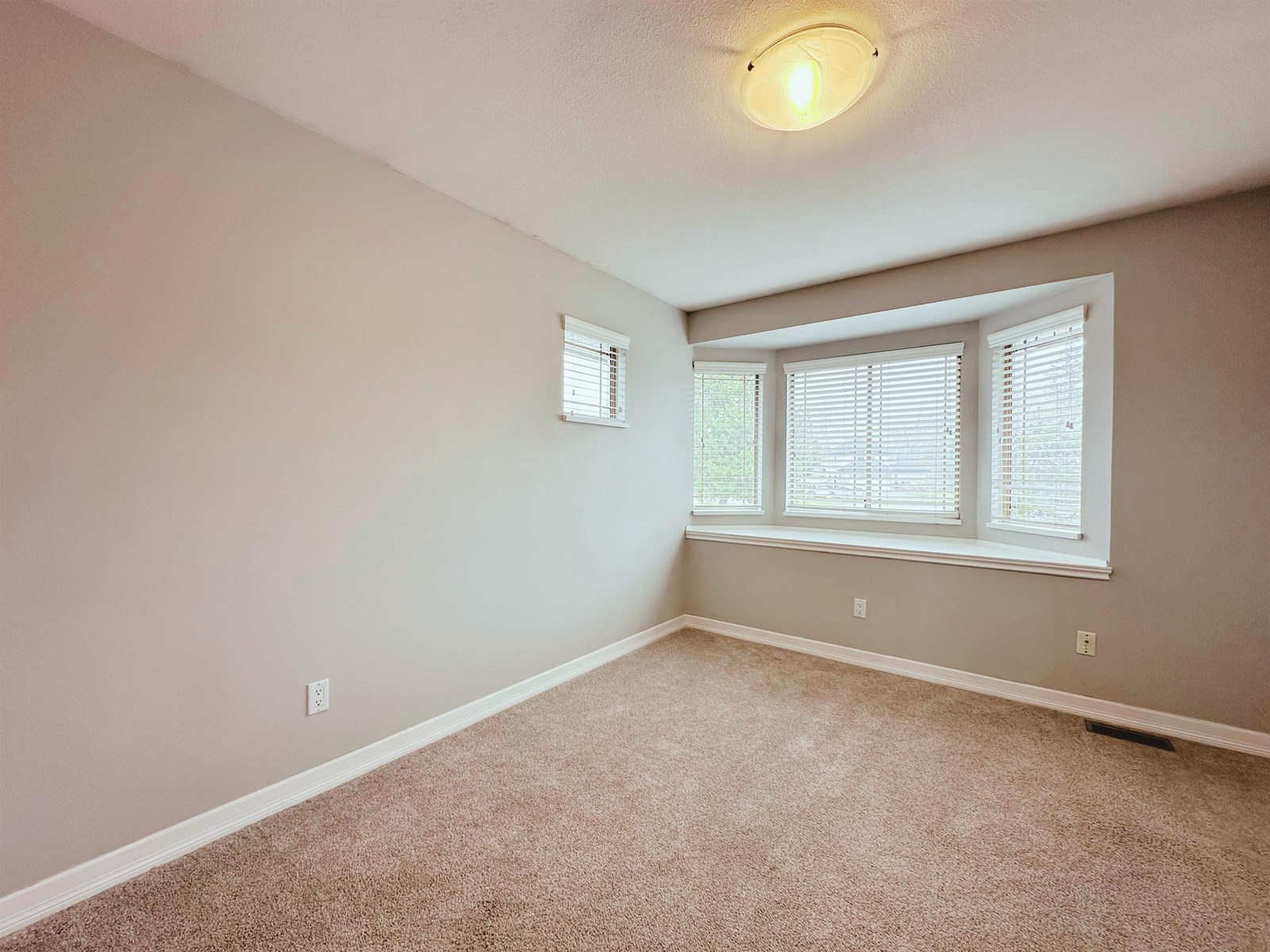 Photo 9 of 10593 164 Street, Surrey BC