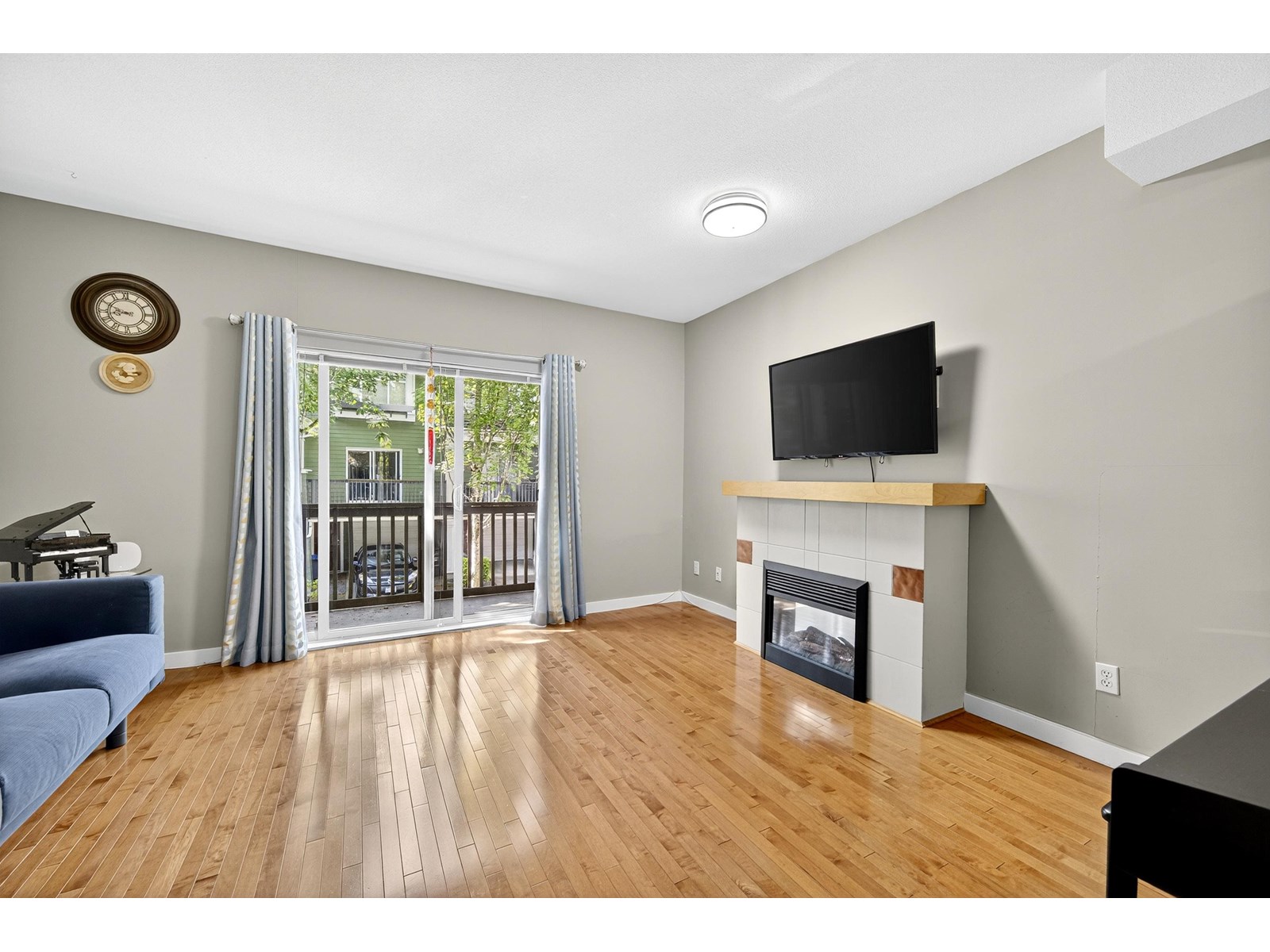 Photo 5 of 36 15233 34 Avenue, Surrey BC