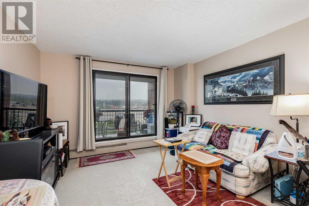 Single Family House for Sale in   Dalton Drive NW Dalhousie Calgary 