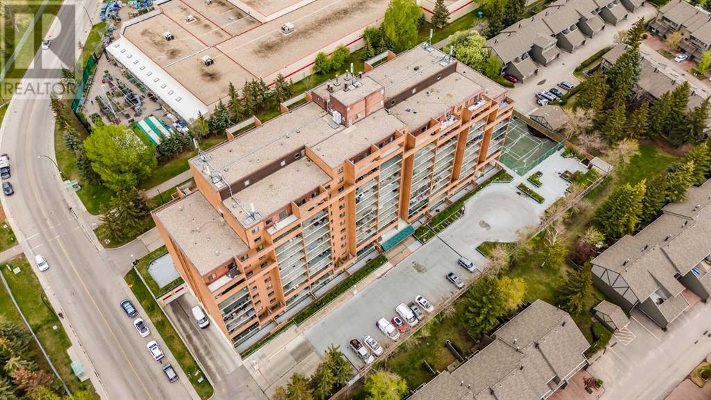 Single Family House for Sale in   Dalton Drive NW Dalhousie Calgary 