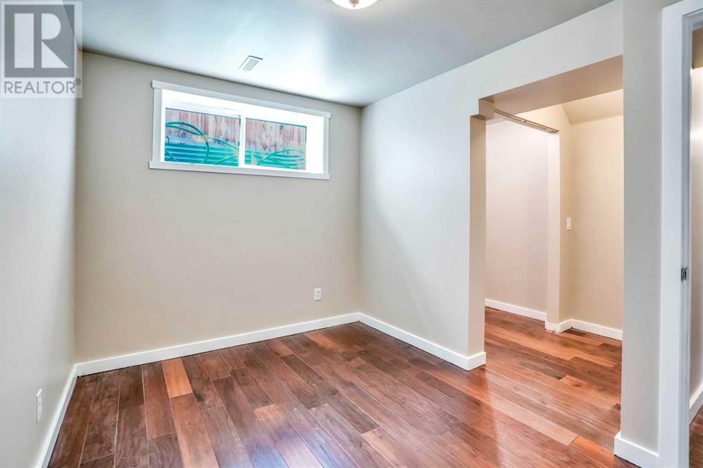 Single Family House for Sale in  Copperpond Park SE Copperfield Calgary 