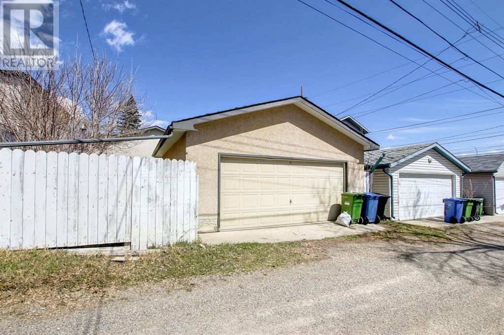Single Family House Bungalow for Sale in   Avenue NW Tuxedo Park Calgary 