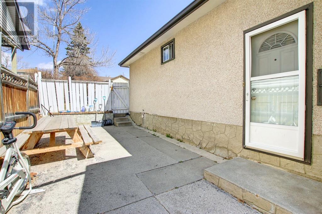 Single Family House Bungalow for Sale in   Avenue NW Tuxedo Park Calgary 