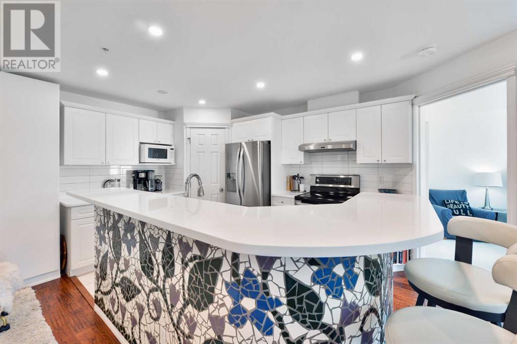 Single Family House for Sale in    Avenue SW South Calgary Calgary 