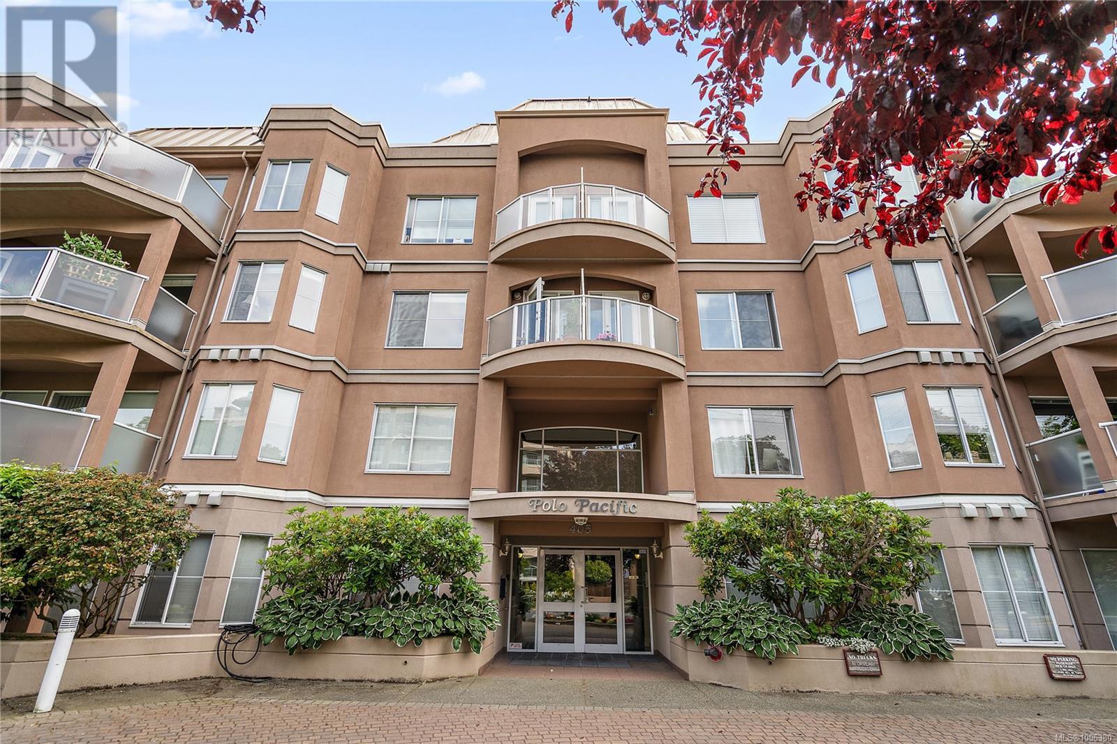 Photo 12 of 205 405 Quebec St, Victoria BC