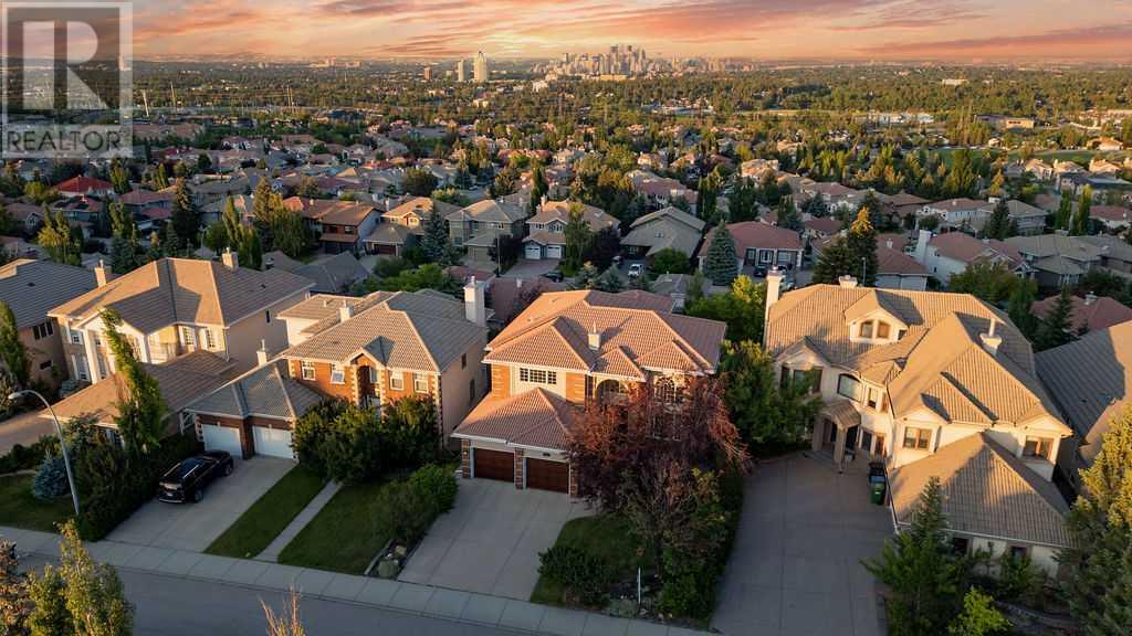 Single Family House for Sale in  Signature Way SW Signal Hill Calgary 