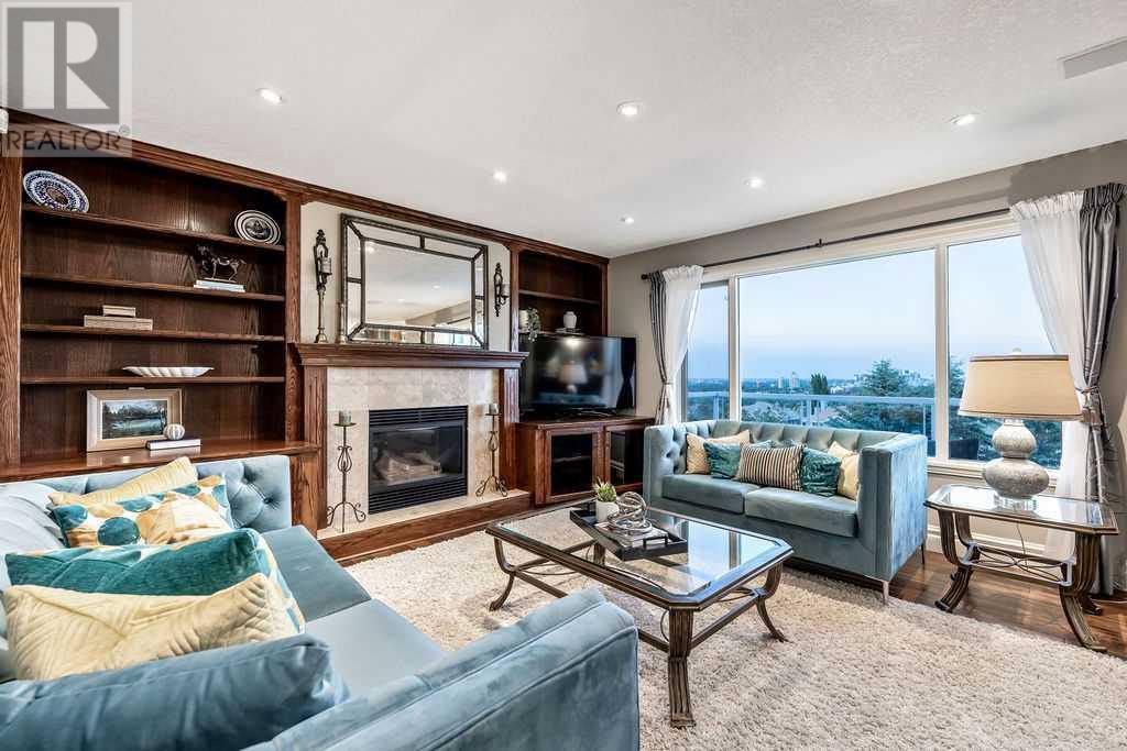 Single Family House for Sale in  Signature Way SW Signal Hill Calgary 